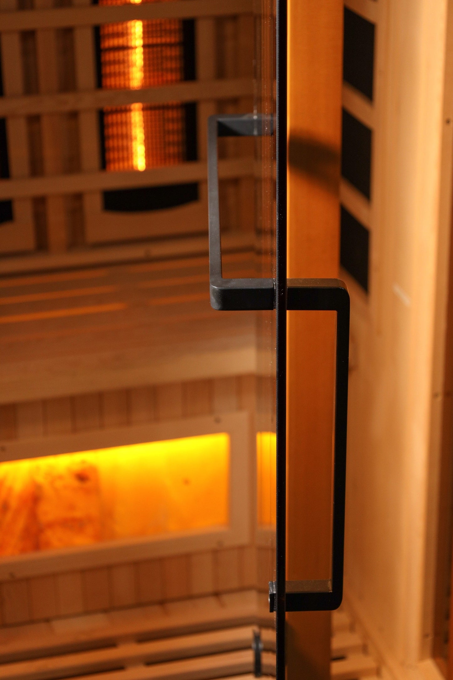 2025 Golden Designs "Reserve Edition" 3 Person Full Spectrum with Himalayan Salt Bar (GDI-8030-03)