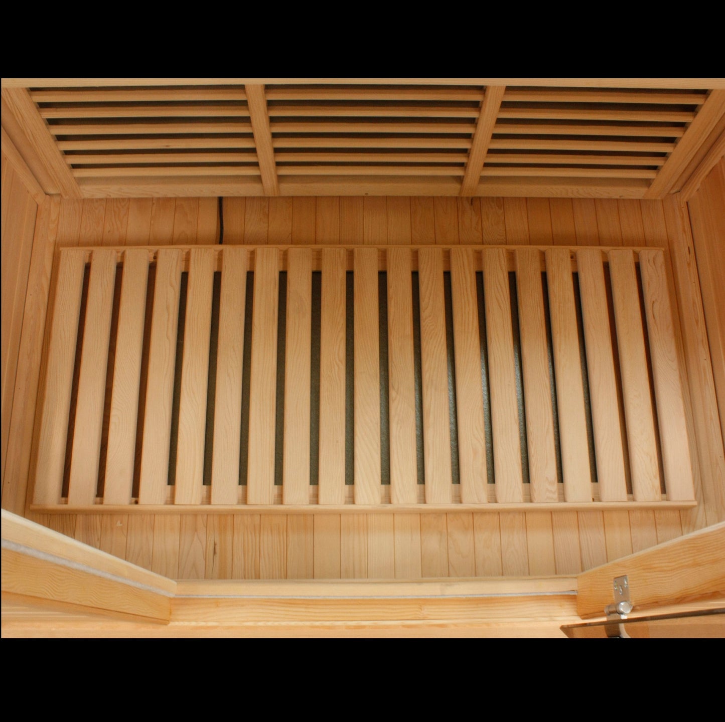 Maxxus 4 Person Low EMF FAR IR Sauna (MX-K406-01-CED)